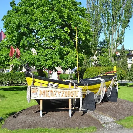 Family House Near Baltic Sea And Szczecin Lagoon, Cleaning Included * Dargobądz